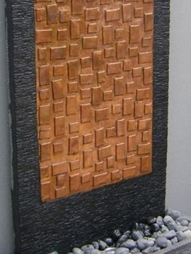 Water Wall – Shiny Squares